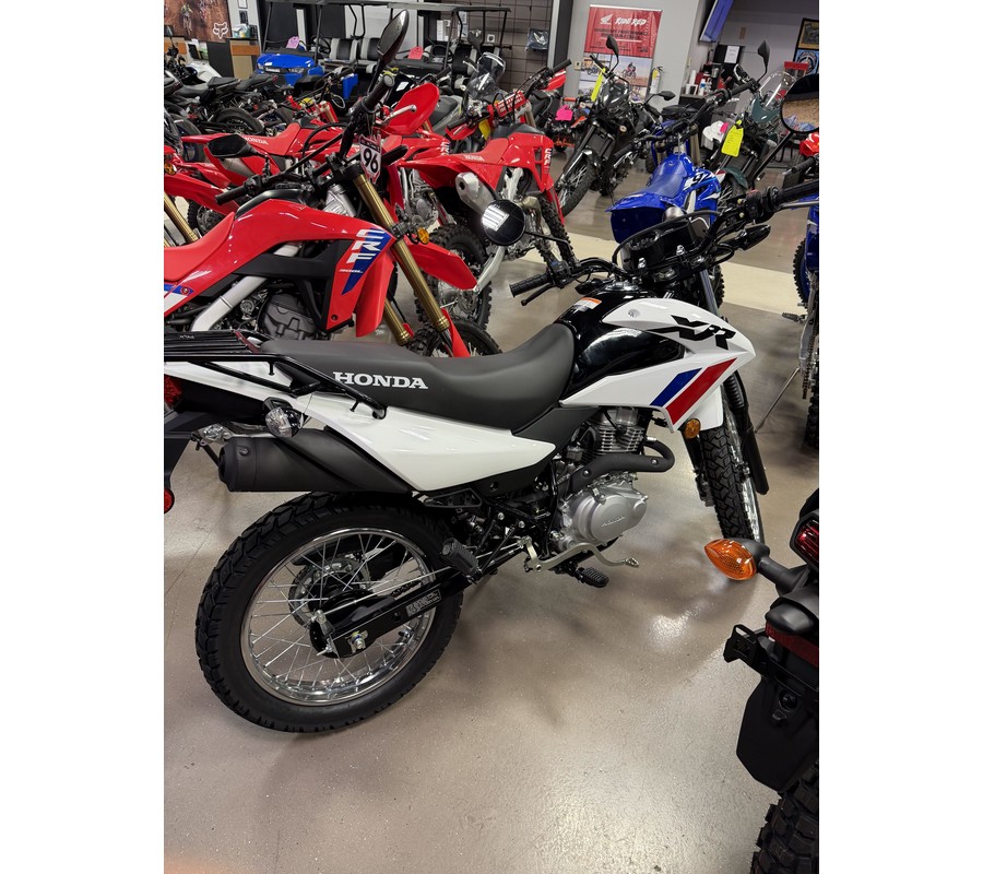 2026 HONDA XR150L