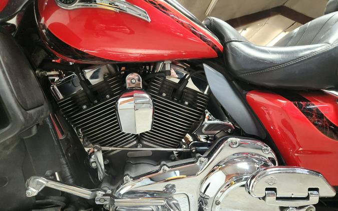 2016 Harley-Davidson® CVO Electra Glide Ultra Limited - FP8536