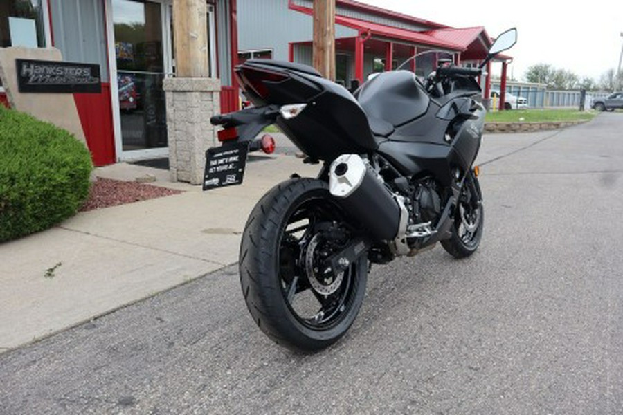 2026 Kawasaki Ninja® 500