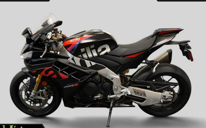 2024 APRILIA RSV4 FACTORY