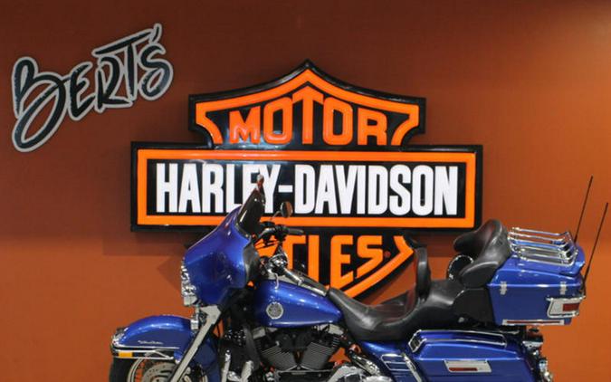 2004 Harley-Davidson® FLHTCUI - Electra Glide® Ultra Classic® Injection