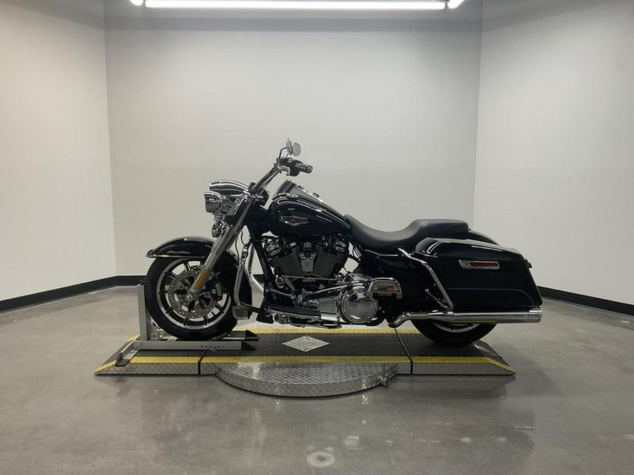 2017 Harley-Davidson® FLHR - Road King®