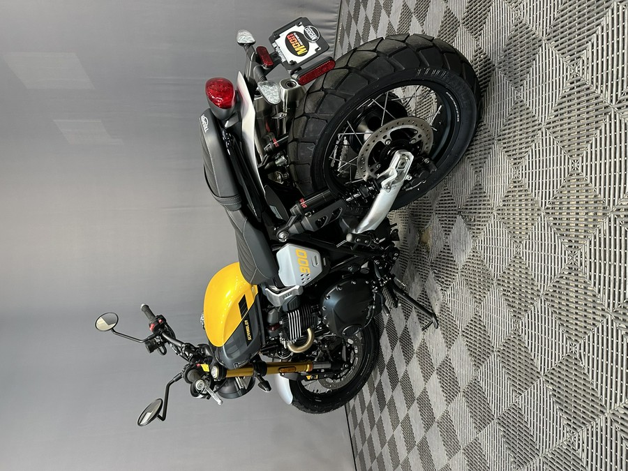 2026 TRIUMPH SCRAMBLER 900
