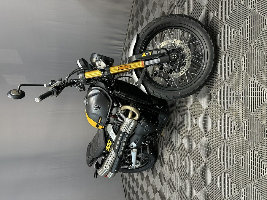 2026 TRIUMPH SCRAMBLER 900