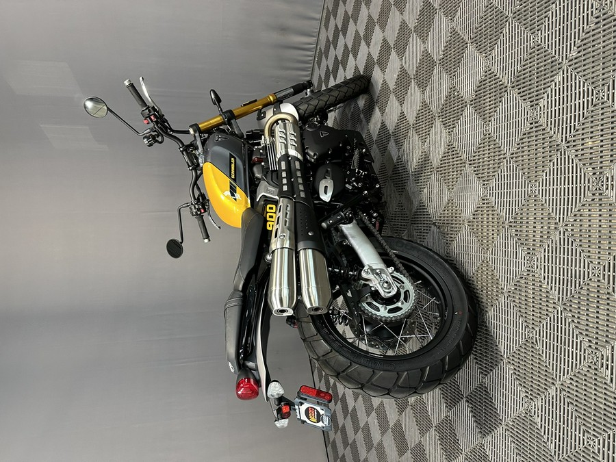 2026 TRIUMPH SCRAMBLER 900