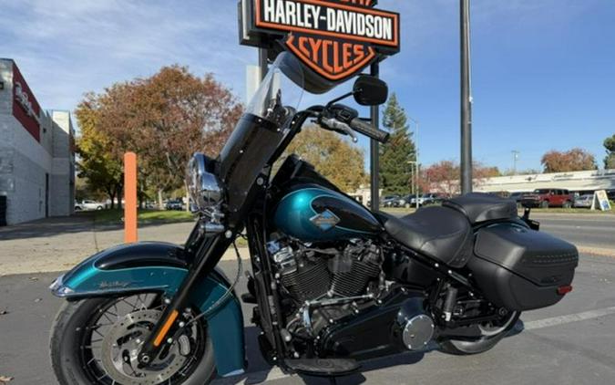 2026 Harley-Davidson® FLHC - Heritage Classic