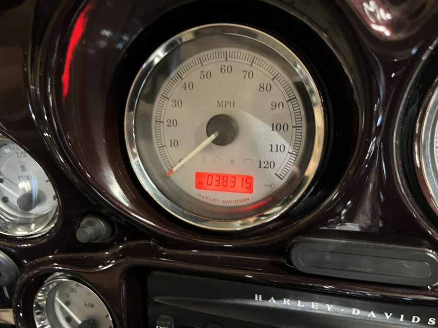 2011 Harley-Davidson® Street Glide® Merlot Sunglo FLHX