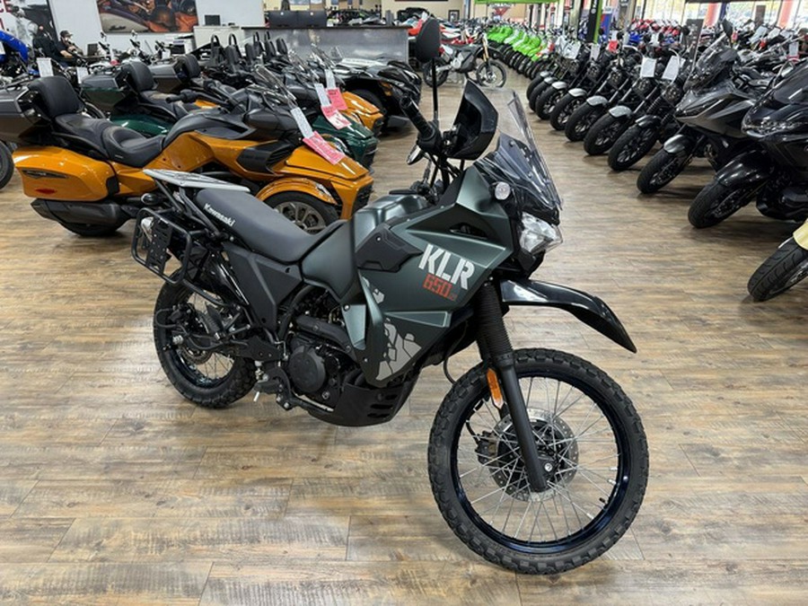 2025 Kawasaki KLR 650 S Metallic Matte Old School Green