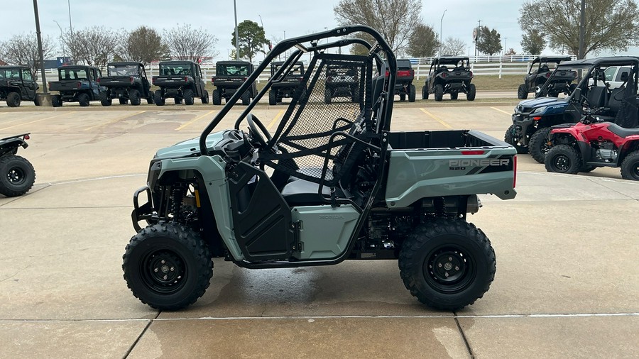 2026 Honda Pioneer 520