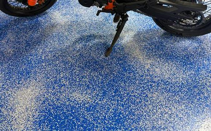 2026 KTM 390 SMC R