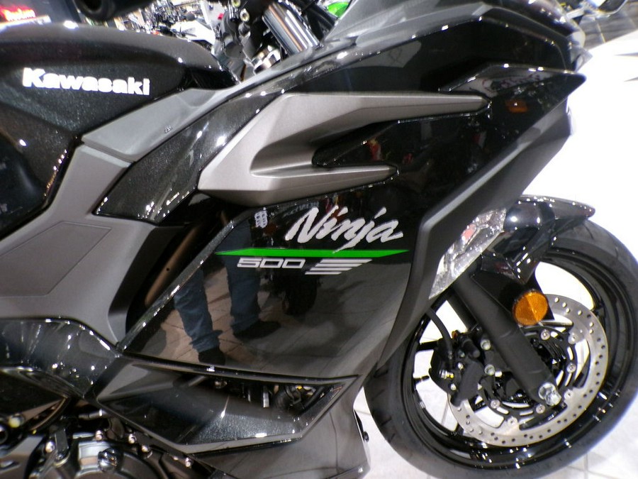 2024 Kawasaki Ninja® 500