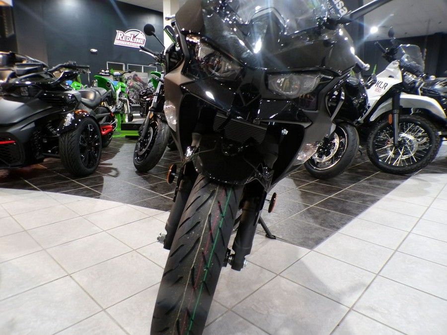 2024 Kawasaki Ninja® 500