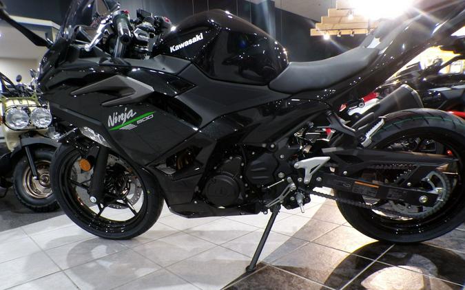 2024 Kawasaki Ninja® 500