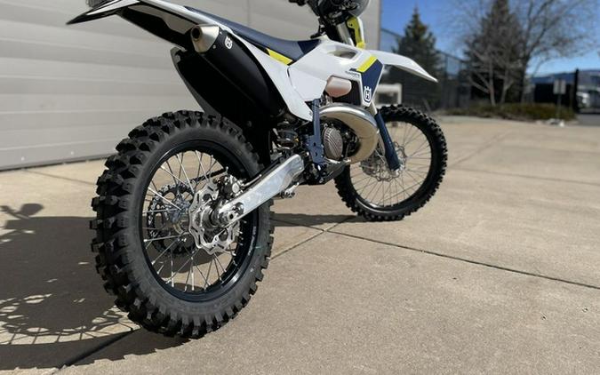 2025 Husqvarna TE 300