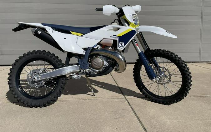 2025 Husqvarna TE 300
