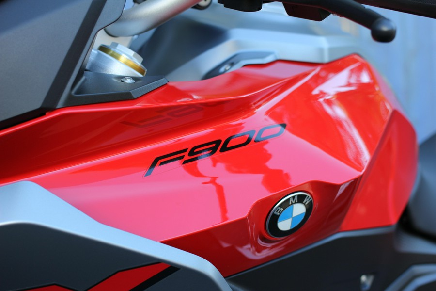 2022 BMW F 900 XR