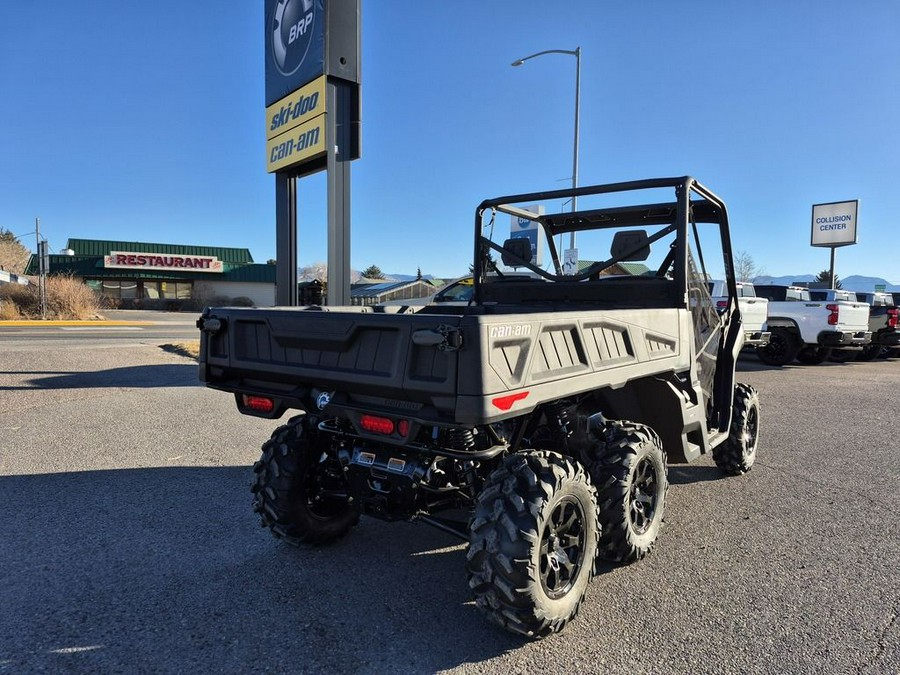 2026 Can-Am® Defender 6x6 DPS HD10