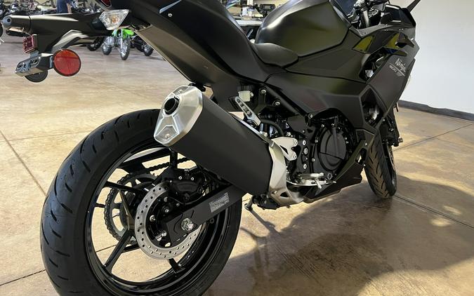 2026 Kawasaki Ninja® 500 ABS