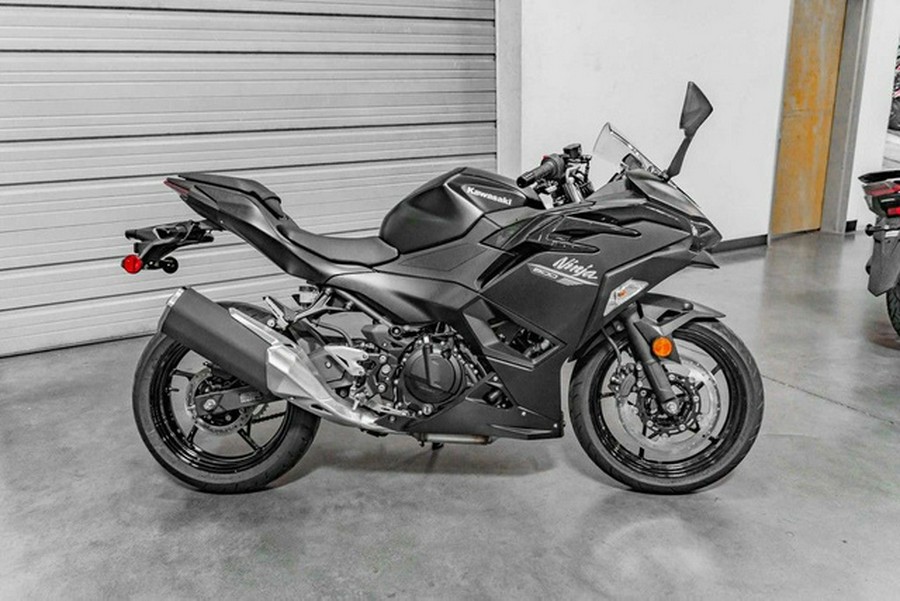 2026 Kawasaki Ninja 500 ABS Metallic Flat Spark Black