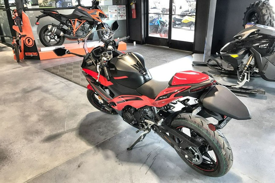 2025 Kawasaki Ninja® 500 SE ABS