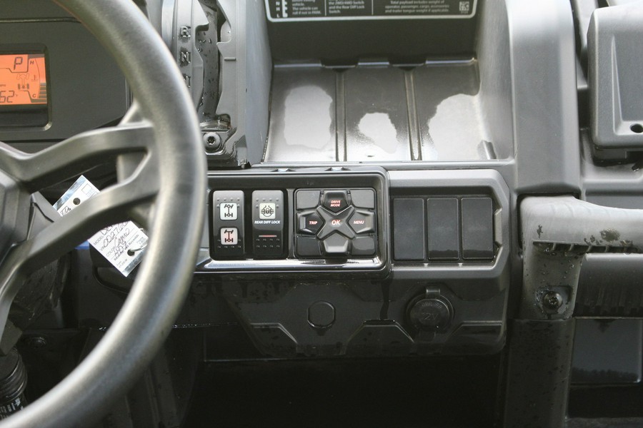 2025 Can-Am SSV DEFENDER XT HD9