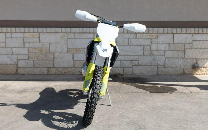 New 2024 HUSQVARNA TX 300 WHITE