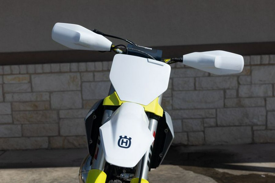 New 2024 HUSQVARNA TX 300 WHITE