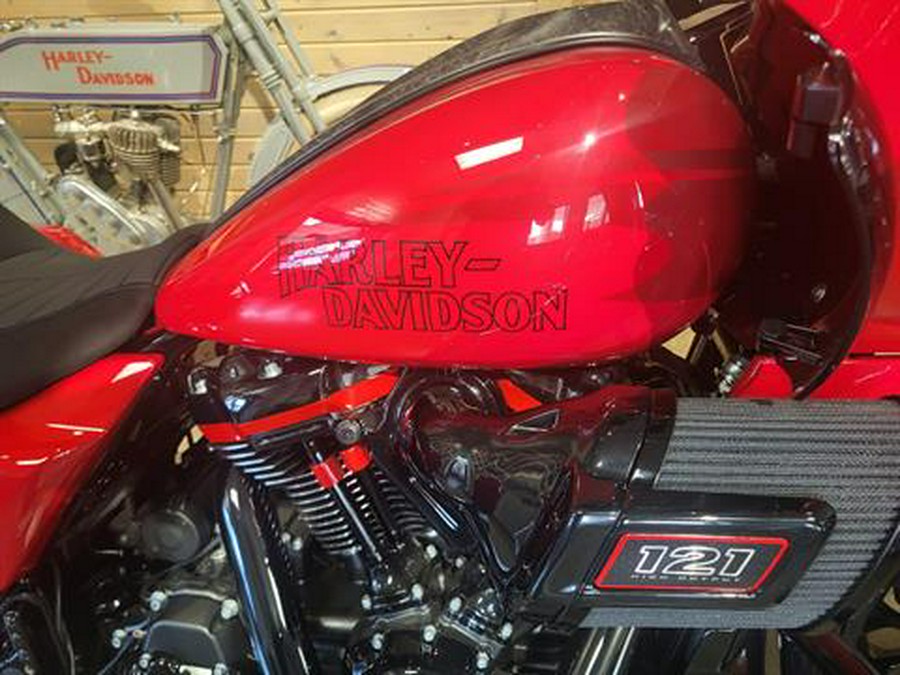 2025 Harley-Davidson CVO™ Road Glide® ST