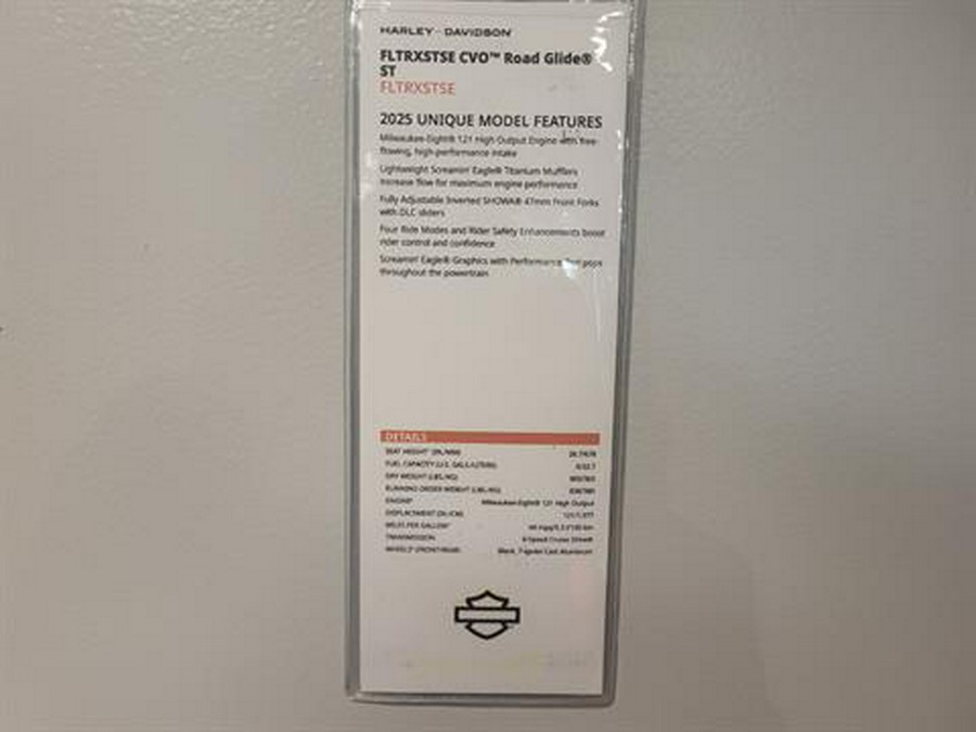 2025 Harley-Davidson CVO™ Road Glide® ST