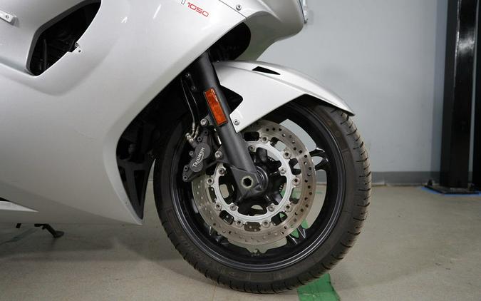 2011 TRIUMPH SPRINT ST ABS