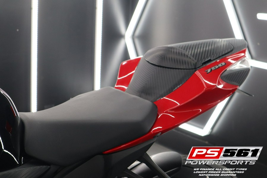 2014 Suzuki GSX-R750™