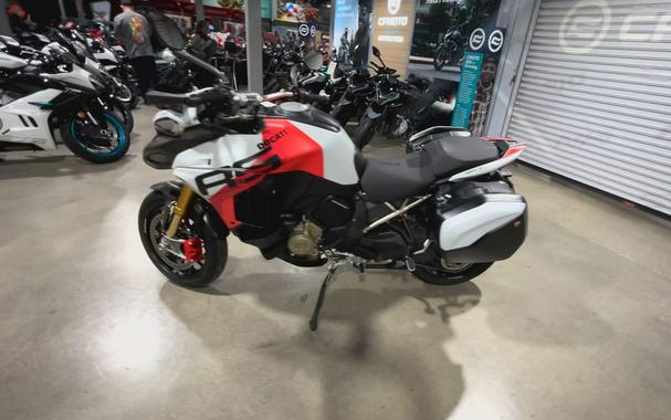 2025 Ducati MULTISTRADA V4 RS