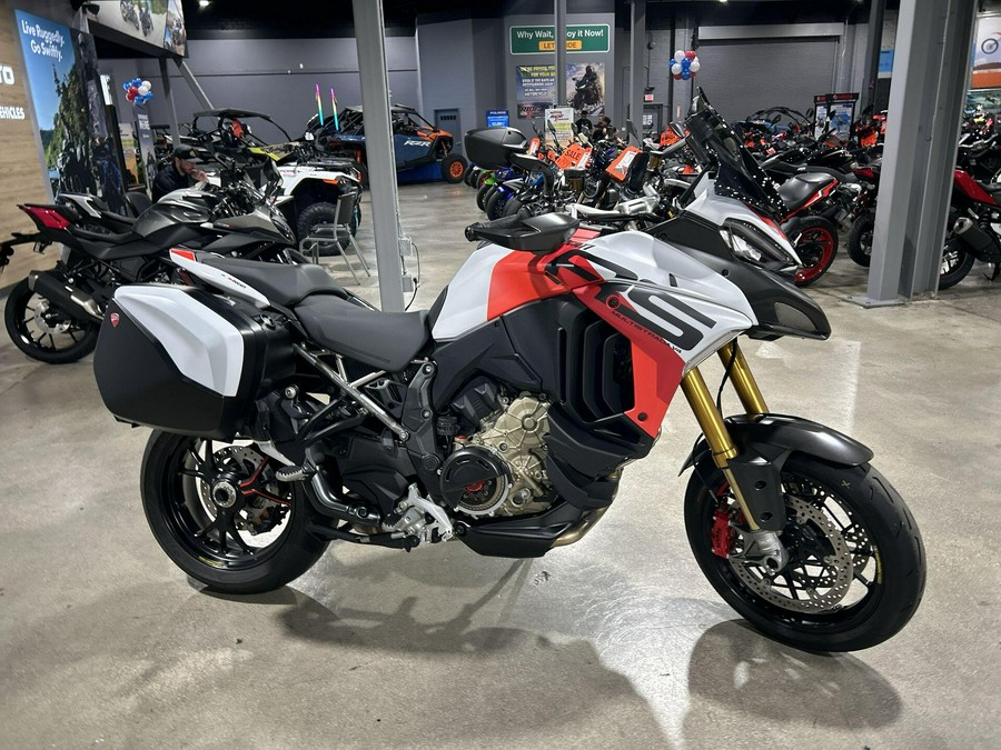 2025 Ducati MULTISTRADA V4 RS