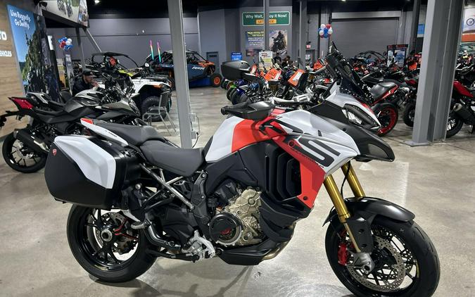 2025 Ducati MULTISTRADA V4 RS