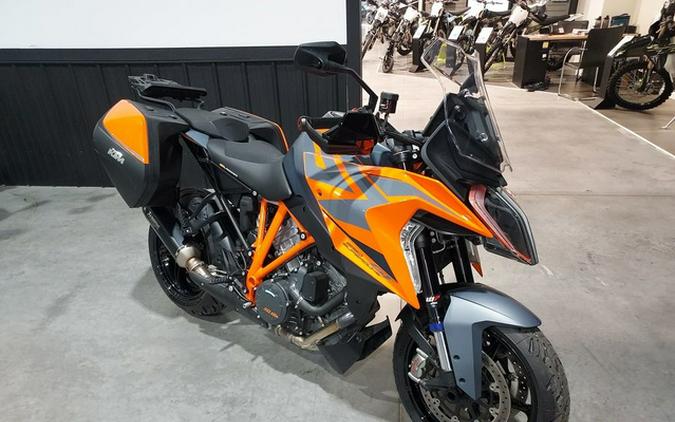 2024 KTM Super Duke 1290 GT