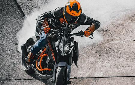 2026 KTM Duke 390