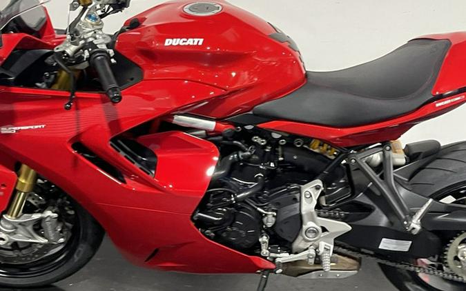 2022 Ducati Supersport 950 Ducati Red