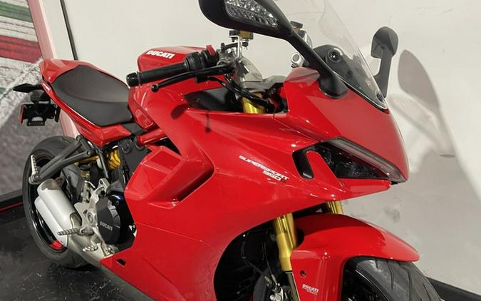 2022 Ducati Supersport 950 Ducati Red