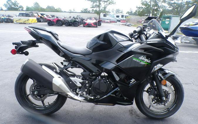 2024 Kawasaki Ninja® 500