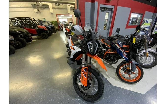 2023 KTM 890 Adventure R First Look [7 Fast Facts + 16 Photos]