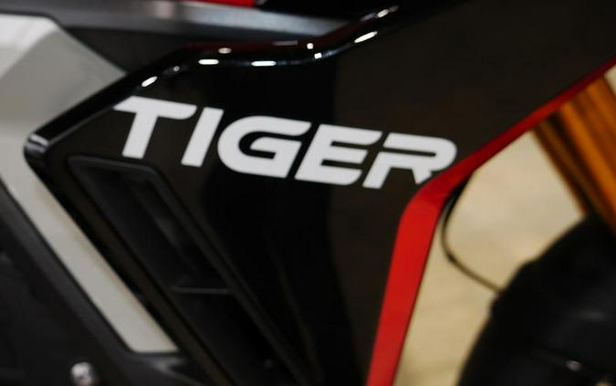 2025 Triumph Tiger 900 Rally Pro Ash Grey / Intense Orange