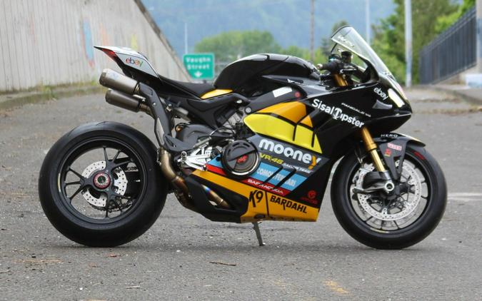 2024 Ducati Panigale V4 Bezzecchi 2023 Racing Replica