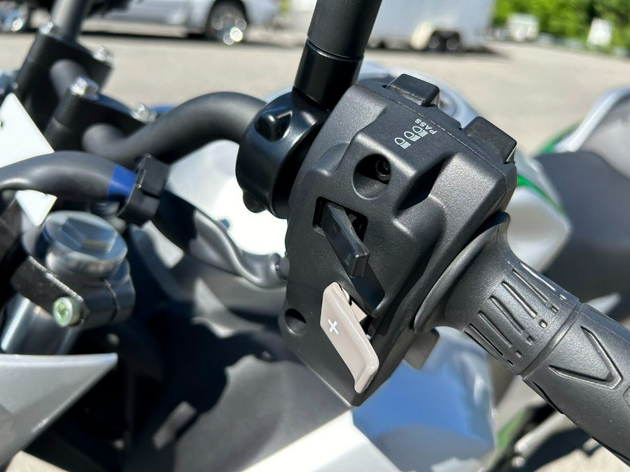 2024 Kawasaki Z7 Hybrid ABS