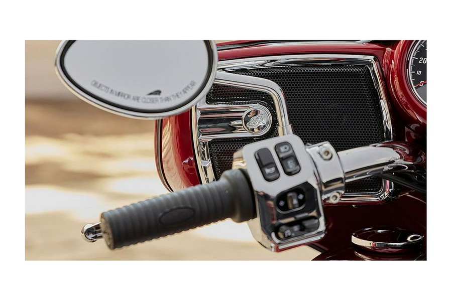 2024 Indian Motorcycle RoadmasterÂ® Limited with PowerBand Audio Package