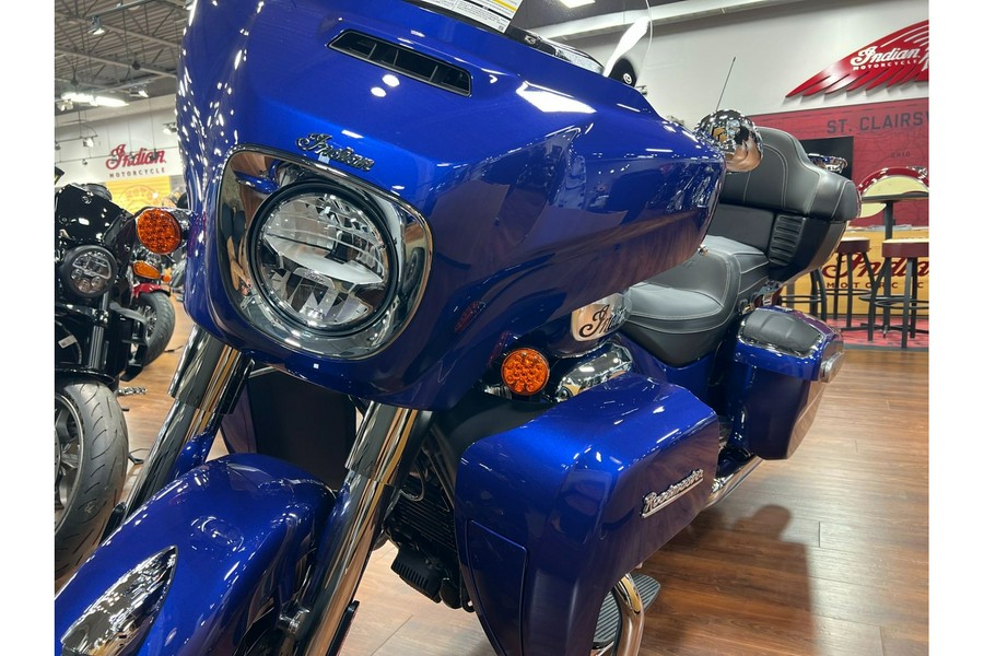 2024 Indian Motorcycle RoadmasterÂ® Limited with PowerBand Audio Package