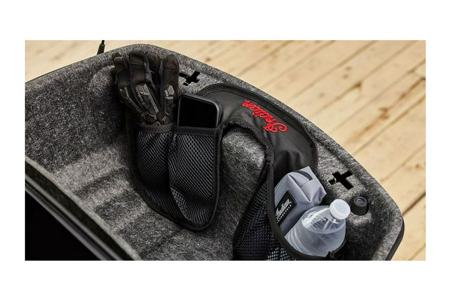 2024 Indian Motorcycle RoadmasterÂ® Limited with PowerBand Audio Package