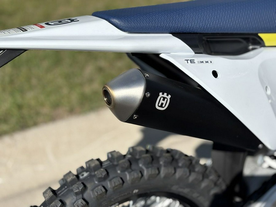 2025 Husqvarna TE 300