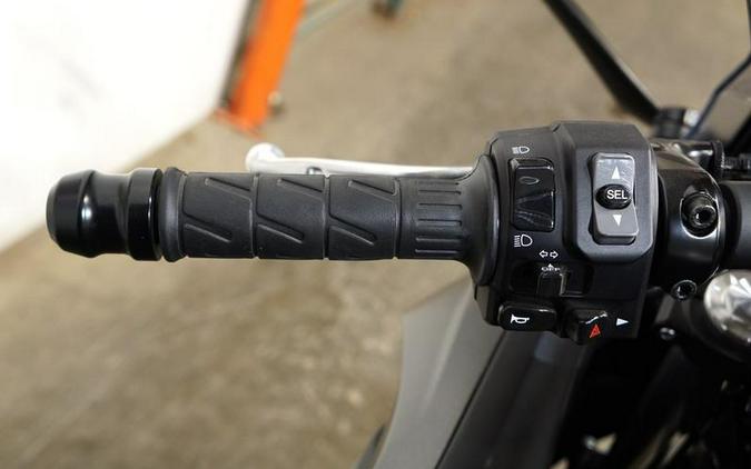 2024 Kawasaki Ninja® 650 Metallic Matte Dark Gray/Metallic Spark Black