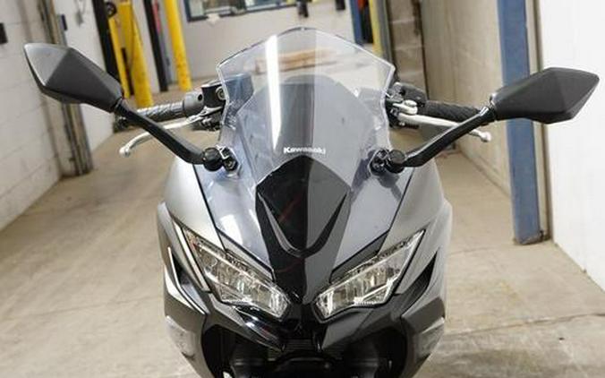2024 Kawasaki Ninja® 650 Metallic Matte Dark Gray/Metallic Spark Black