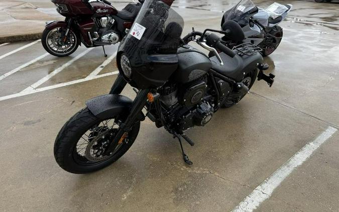 2023 Indian Motorcycle® Chief® Bobber Dark Horse® Silver Quartz Smoke